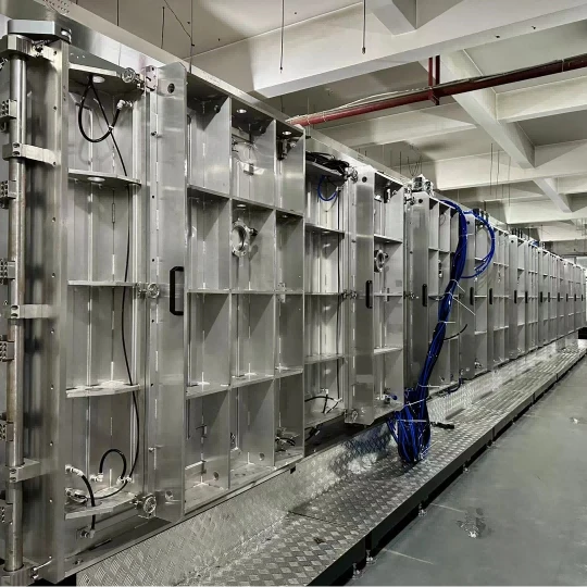 Low-E Continuous Sputtering Vacuum Ion PVD Coating Machine Line factory
